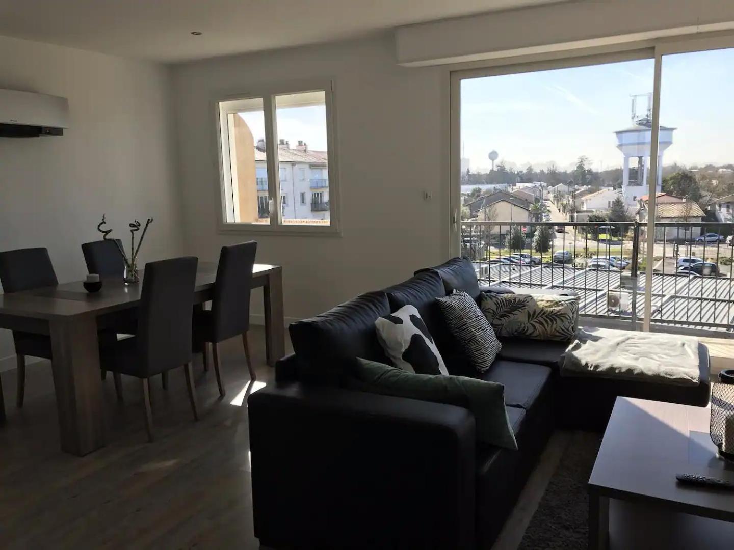 Superbe Appartement Proche Bordeaux Pied Du Tram Lormont Exterior foto